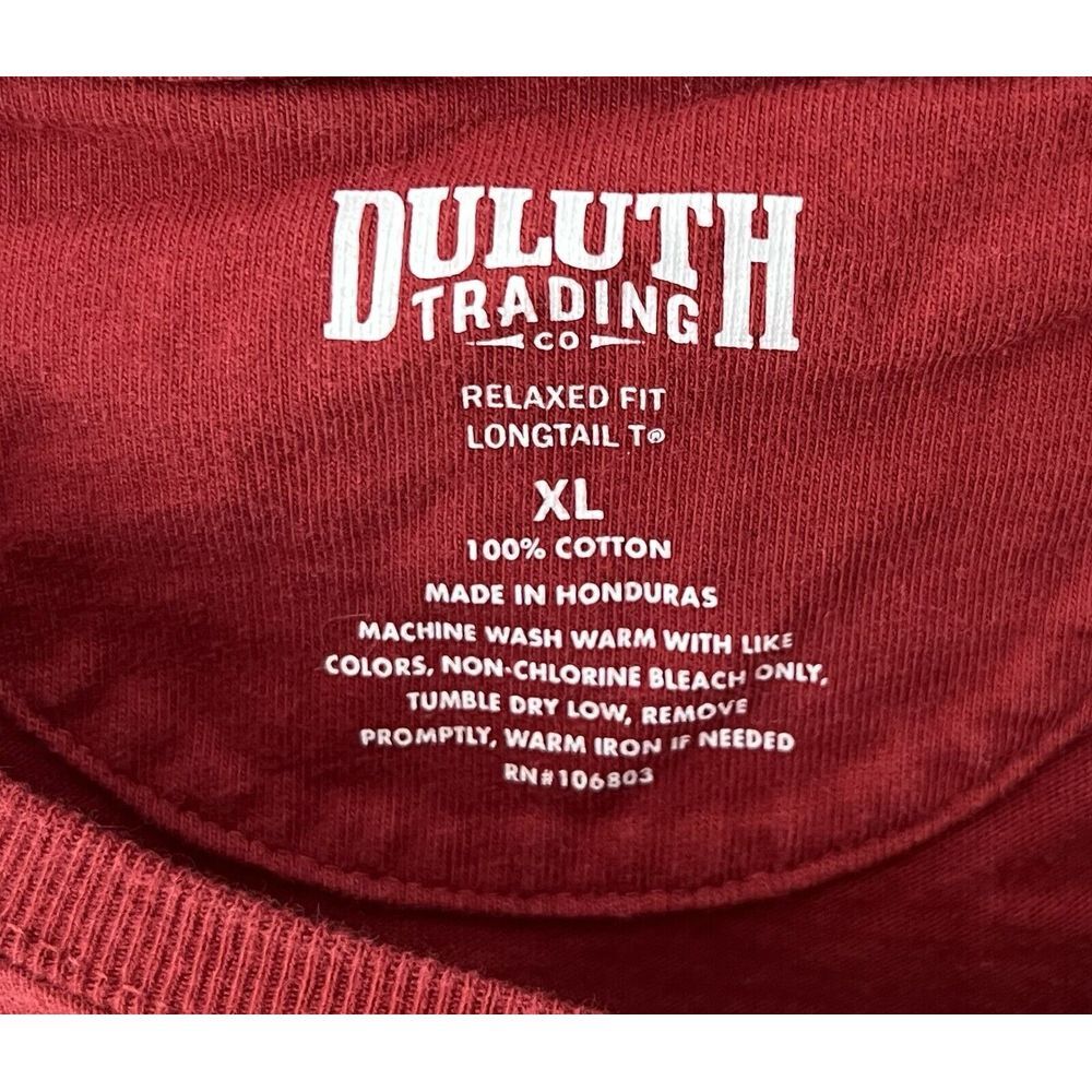 Duluth Trading Relaxed Fit Longtail T Shirt Mens Size XL Red Cotton Pocket Tee - Picture 3 of 7